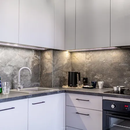 Manufaktura מלון דירות *